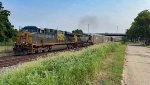 CSX 5280 leads M277.